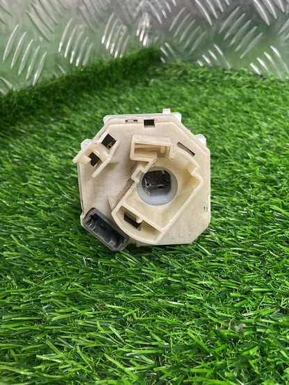 2004 - 2019 Toyota Hiace Heater Switch 758734