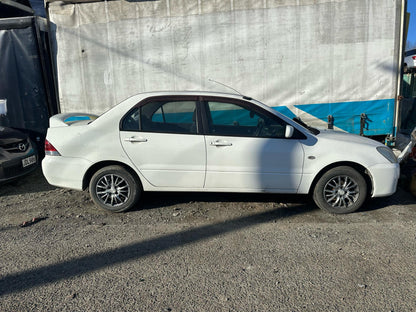 2004 Mitsubishi Lancer 4G15-G80177 WRECKING FOR PARTS ONLY