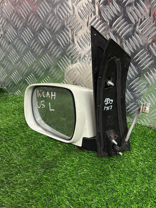 2001 - 2007 Toyota Noah Left Door Mirror