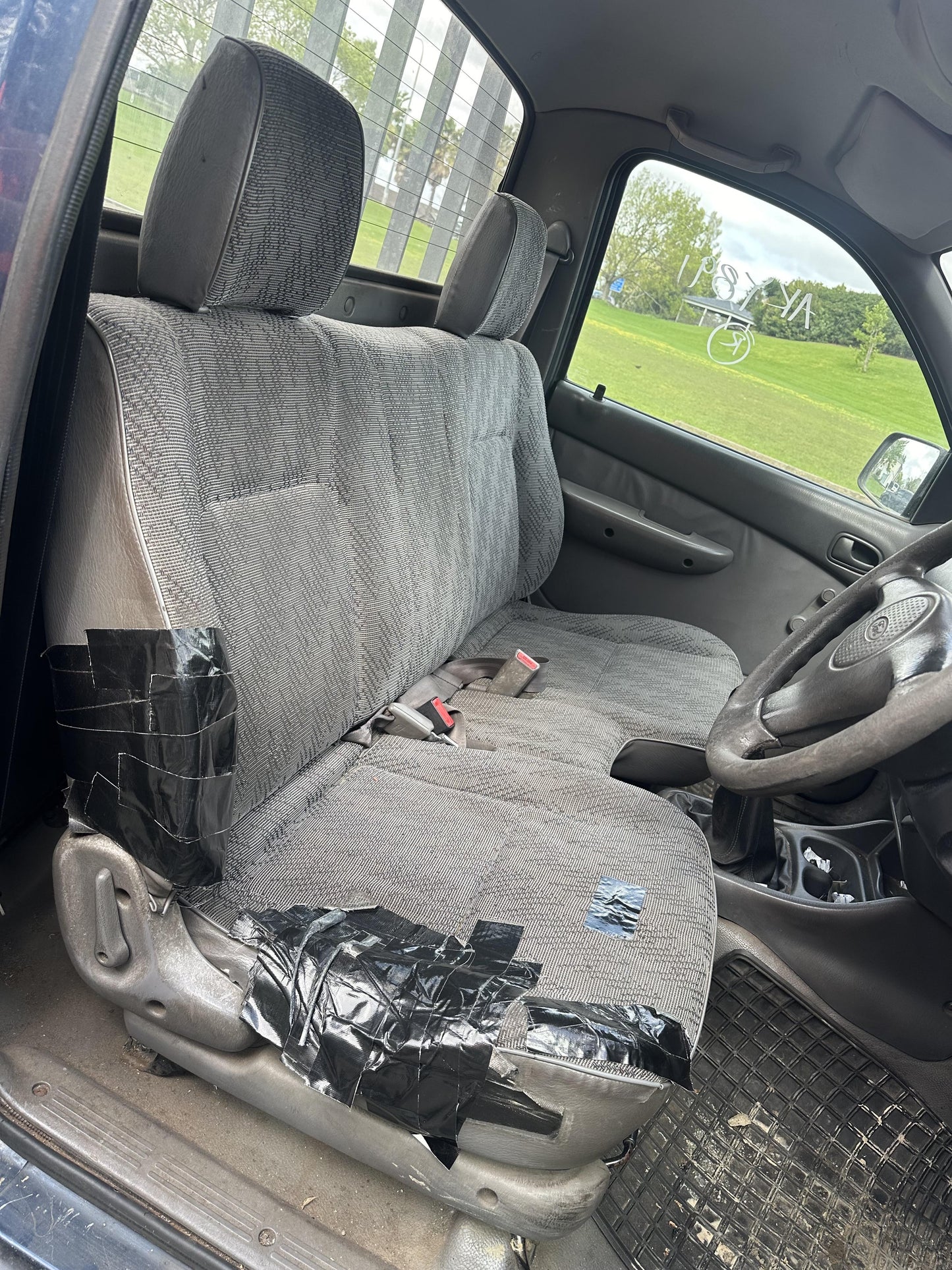 2001 Ford Courier 197535 WRECKING FOR PARTS ONLY