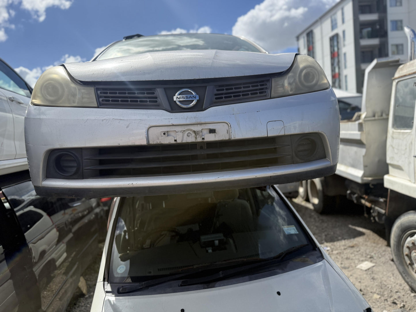 2006 Nissan Wingroad MR18-047938A WRECKING FOR PARTS ONLY
