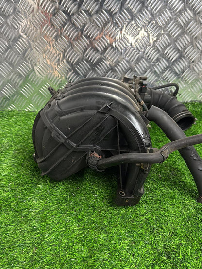 2000 - 2005 Toyota Estima Intake Manifold