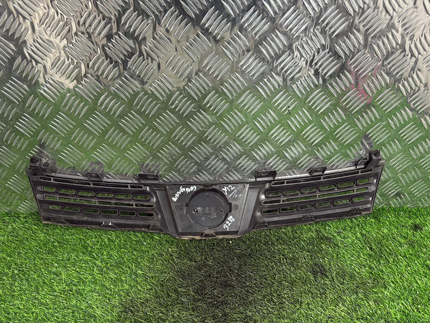 2006 - 2016 Nissan Wingroad Grille 62310 CV000