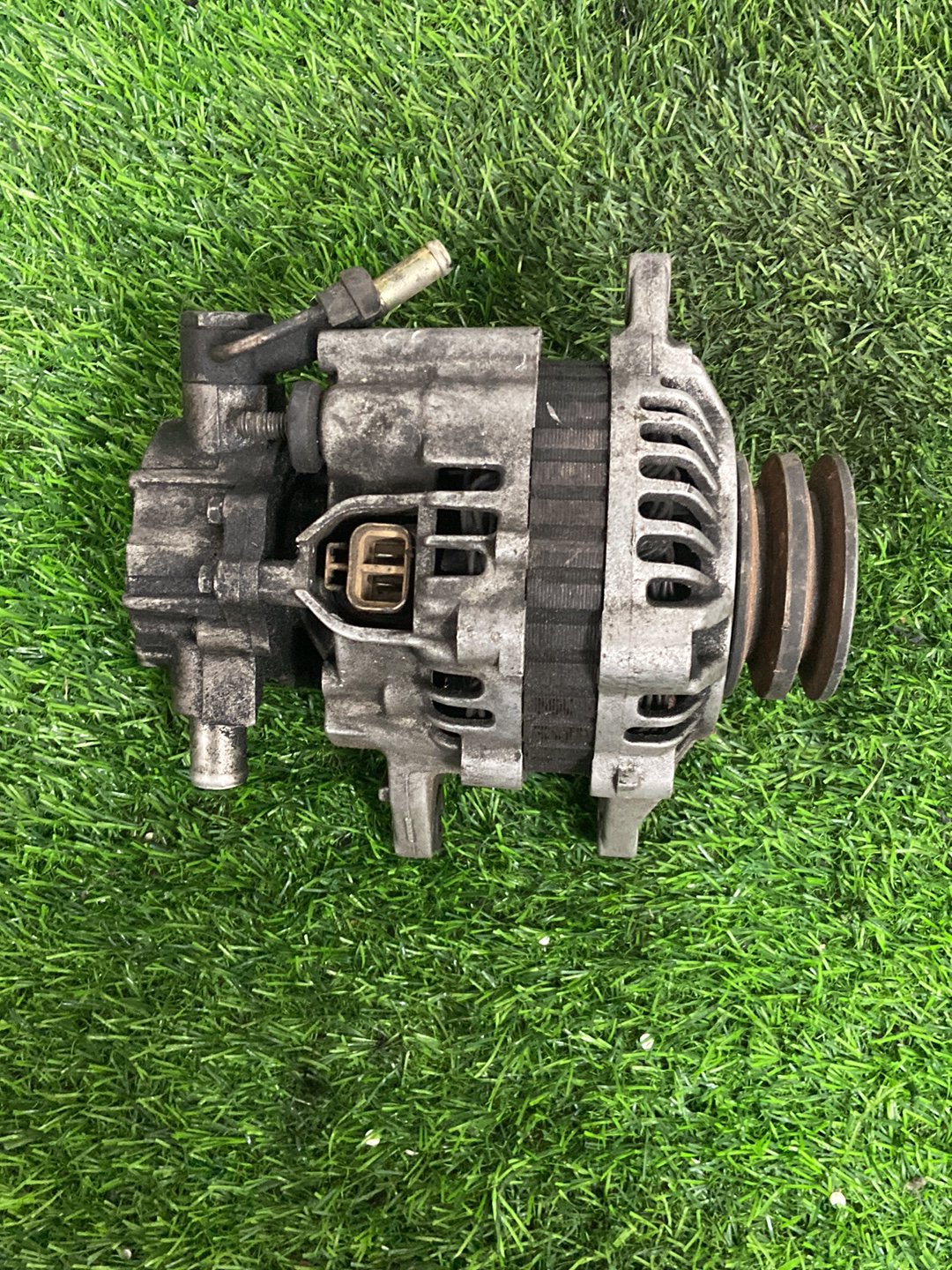 Mitsubishi L300 Alternator MD313939