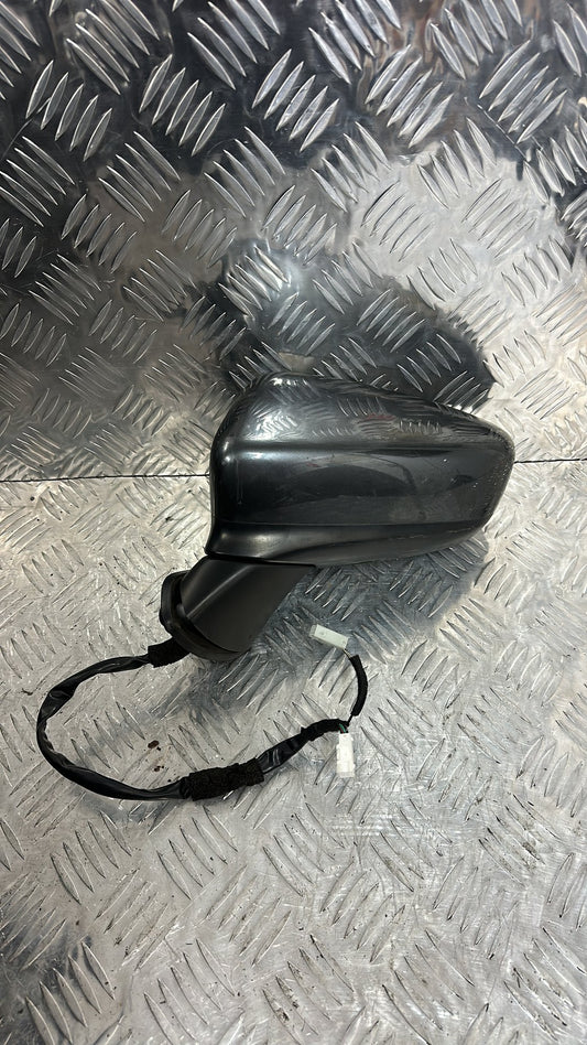 2012-2018 Mazda Atenza GJ*- Left Door Mirror PN: 8 WIRE/ 2 WIRE (2 PLUG TYPE)