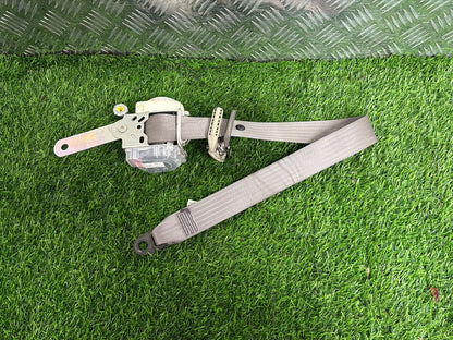 2002 - 2010 Nissan March Right Front Seat Belt 7Q1480-P