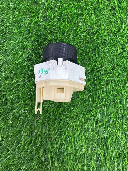 2005 - 2011 Toyota Yaris Heater Control Knob 758734