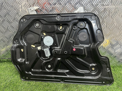 2004-2009 Nissan Fuga Y50 - Left Front Window Regulator PN: 6 PIN