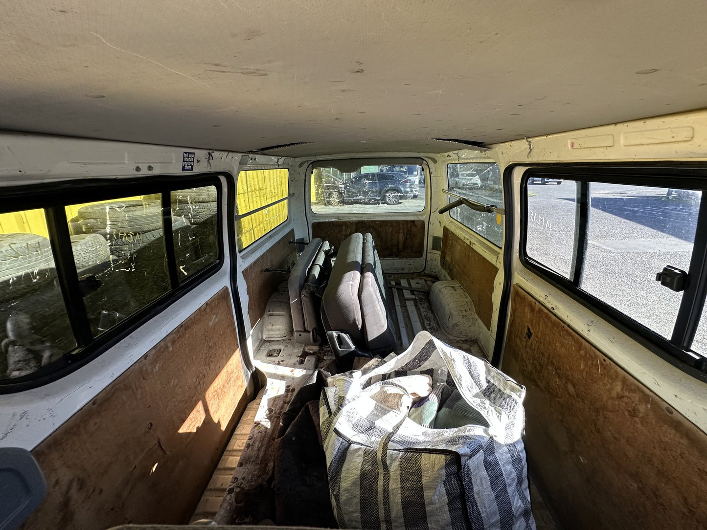 2010 Toyota Hiace Commuter