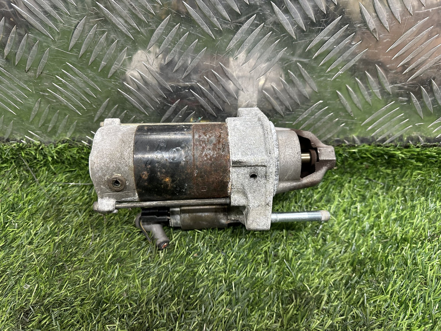 2000-2005 Suzuki Ignis- Starter Motor PN: M13A