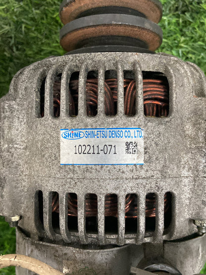 Toyota Hiace Alternator 102211-071