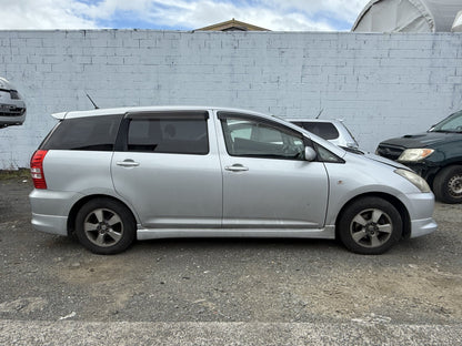 2004 Toyota Wish 1ZZ WRECKING FOR PARTS ONLY