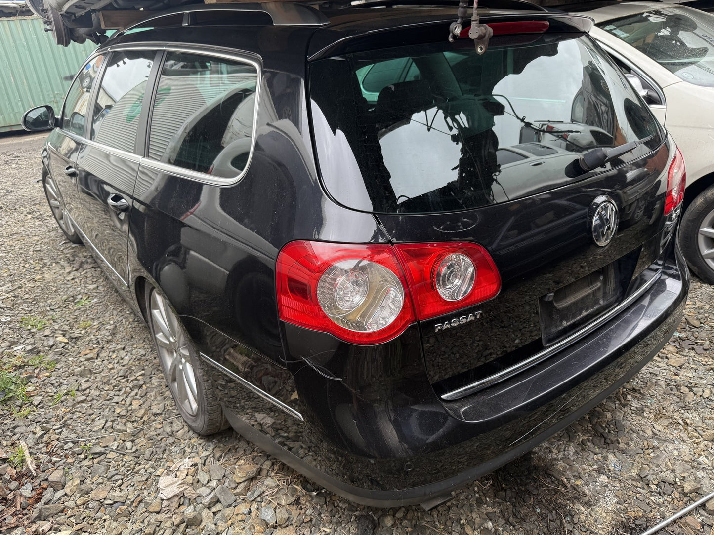 2007 Volkswagen Passat AXZ-006349 WRECKING FOR PARTS ONLY