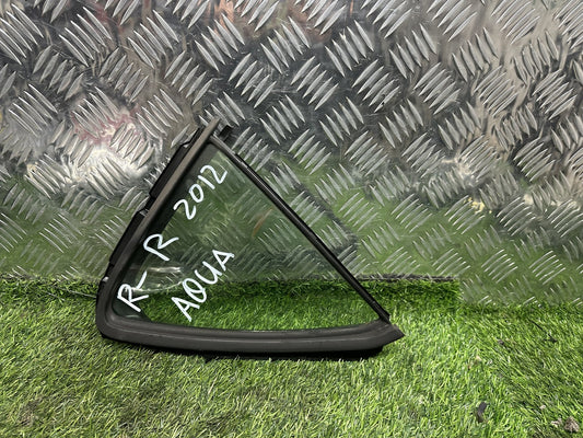 2011-2021 Toyota Aqua NHP10- Right Rear Quarter Door Glass PN: M28.08
