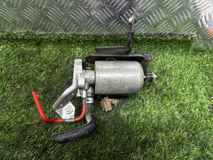 2011-2016 Toyota Aqua NHP10 - Brake Actuator PN: 47070-52010