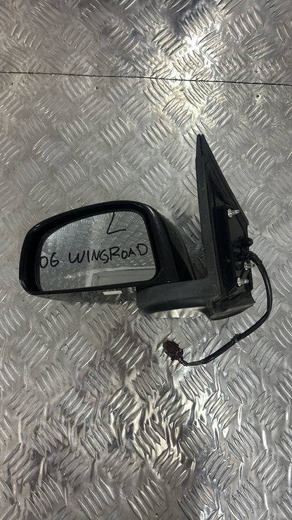 Nissan AD Left Door Mirror 5 WIRE TYPE