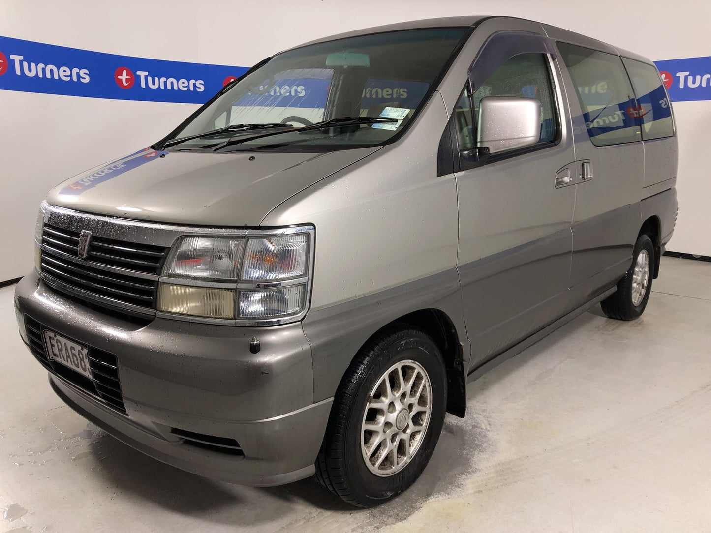 1999 Nissan Elgrand QD32 WRECKING FOR PARTS ONLY