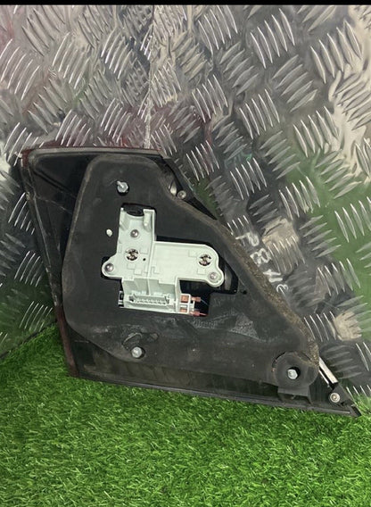 2005 - 2013 Mercedes-Benz S-Class Right Taillight A2218200264