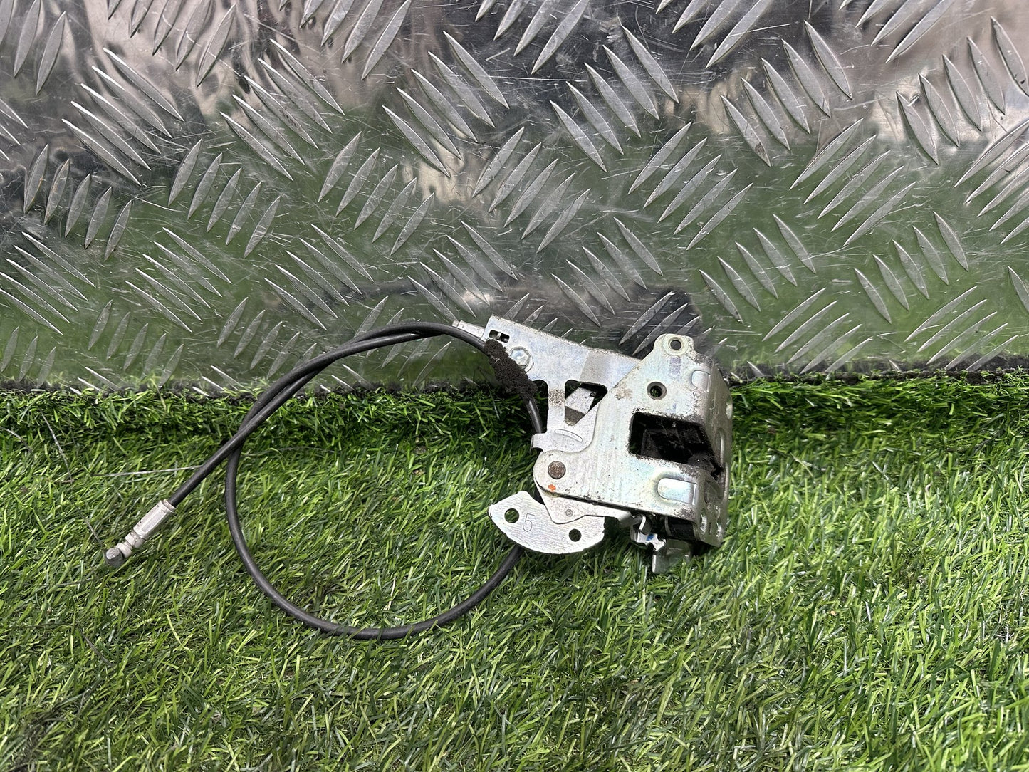 2004-2019 Toyota Hiace H200 - Right Rear Lock Mechanism PN: