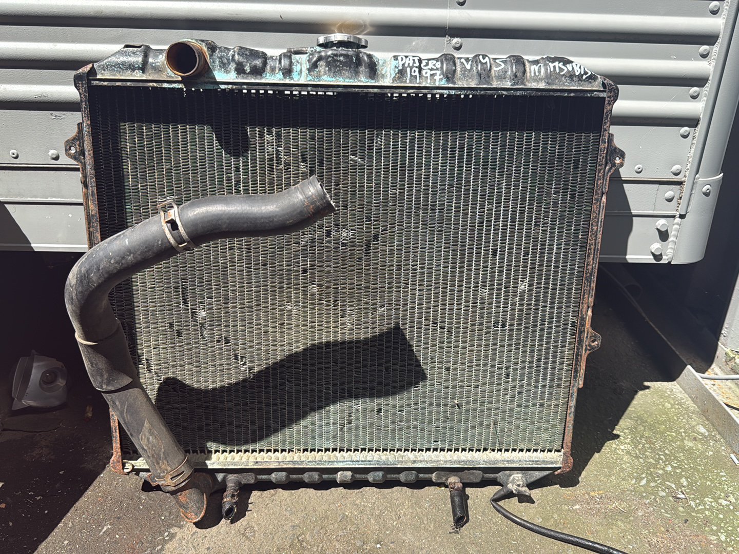 1997 Mitsubishi Pajero V4*W- Radiator PN: 422130-8182