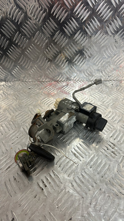 2005-2010 Nissan Serena C25- Ignition With Key PN: AS-07