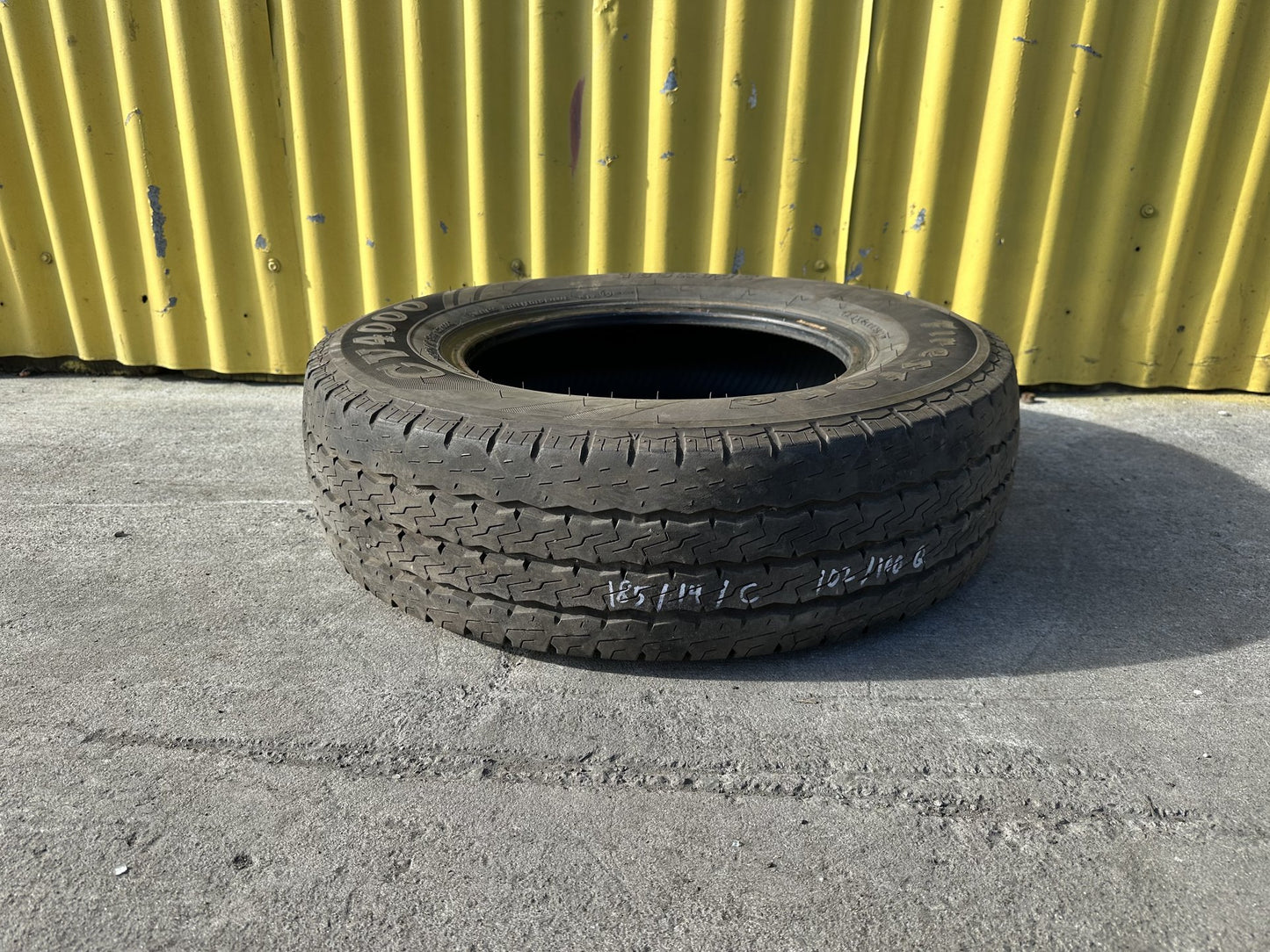 - Tyre PN: 185/14 C 102/100 Q