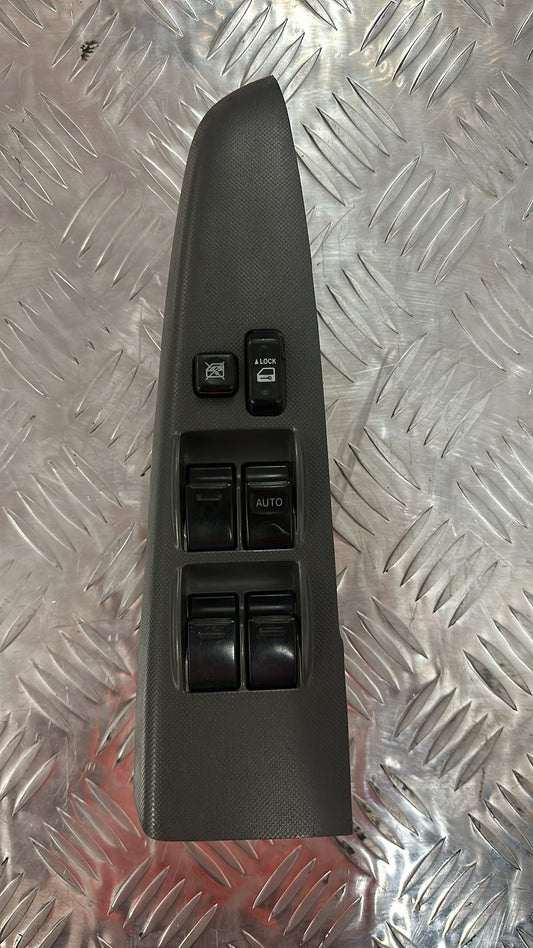 Toyota Hilux- Master Power Window Switch PN: PBT-GF30