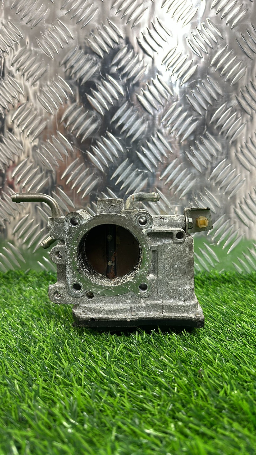 Toyota Voxy Throttle Body 6 PIN