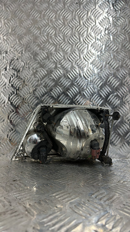 2001-2005 Ford Explorer Right Headlight