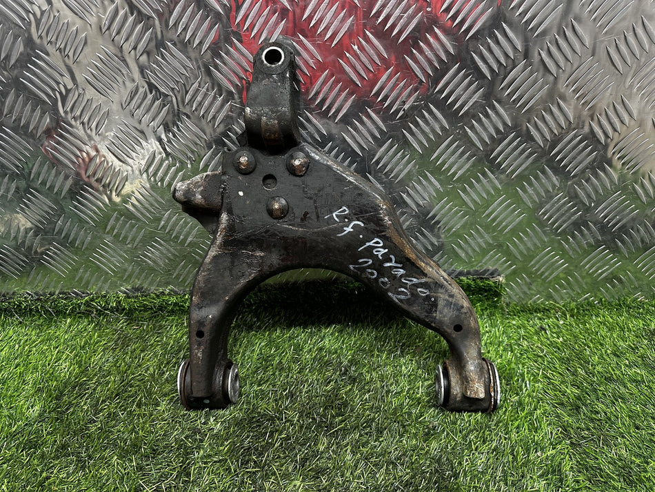 2002 Toyota Land Cruiser Prado - Right Front Lower Control Arm PN: