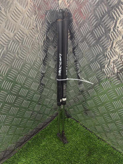 1990-2003 Toyota Hiace Bootlid Gas Struts
