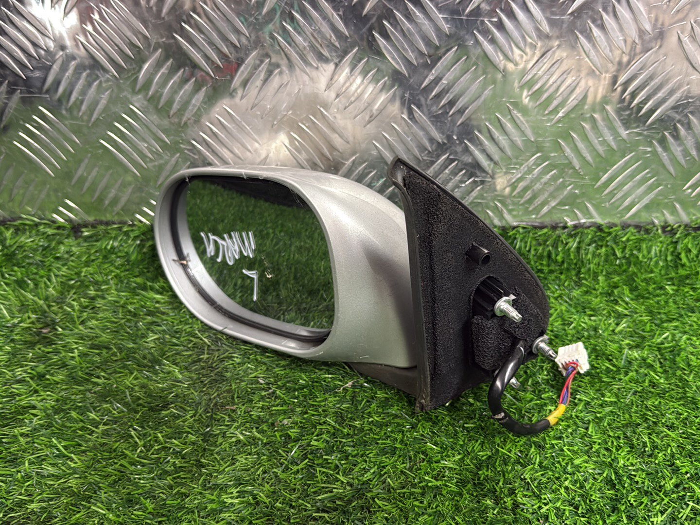 2003 - 2008 Nissan March Left Door Mirror 5 Wire Type