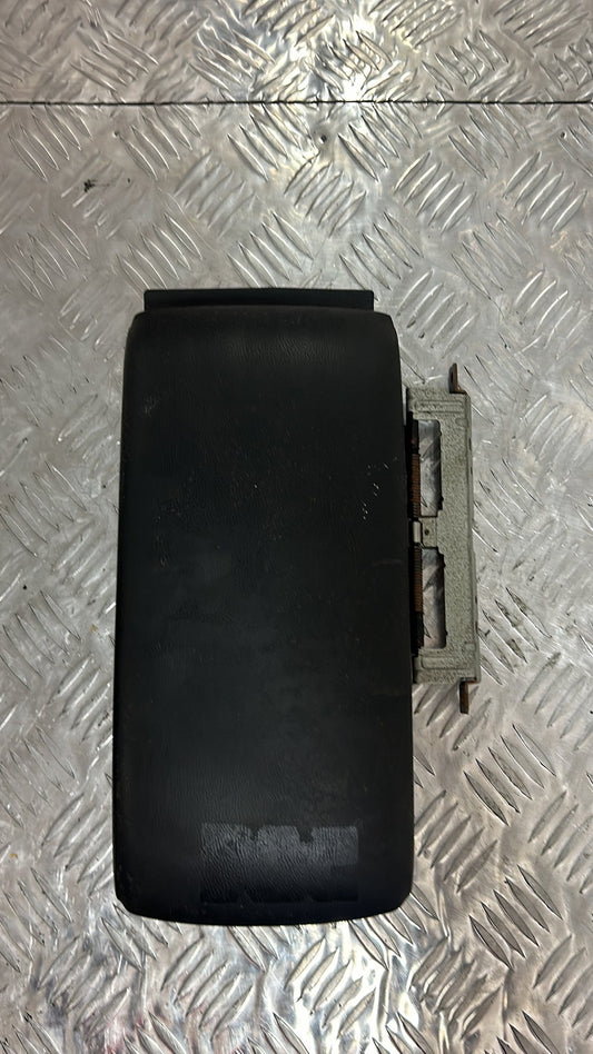 2003-2008 Nissan Murano PNZ50- Console Lid PN: