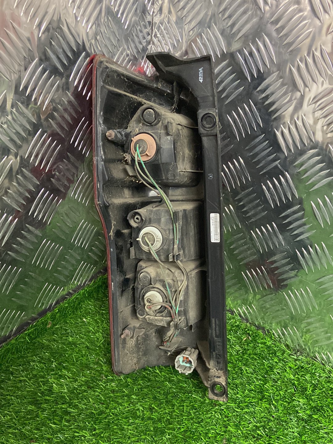 2012 - 2025 Nissan Caravan Right Taillight ICHIKOH T008