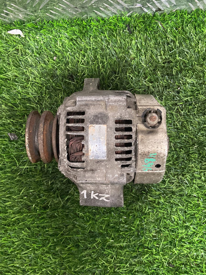 Toyota Hilux Alternator 2706067030