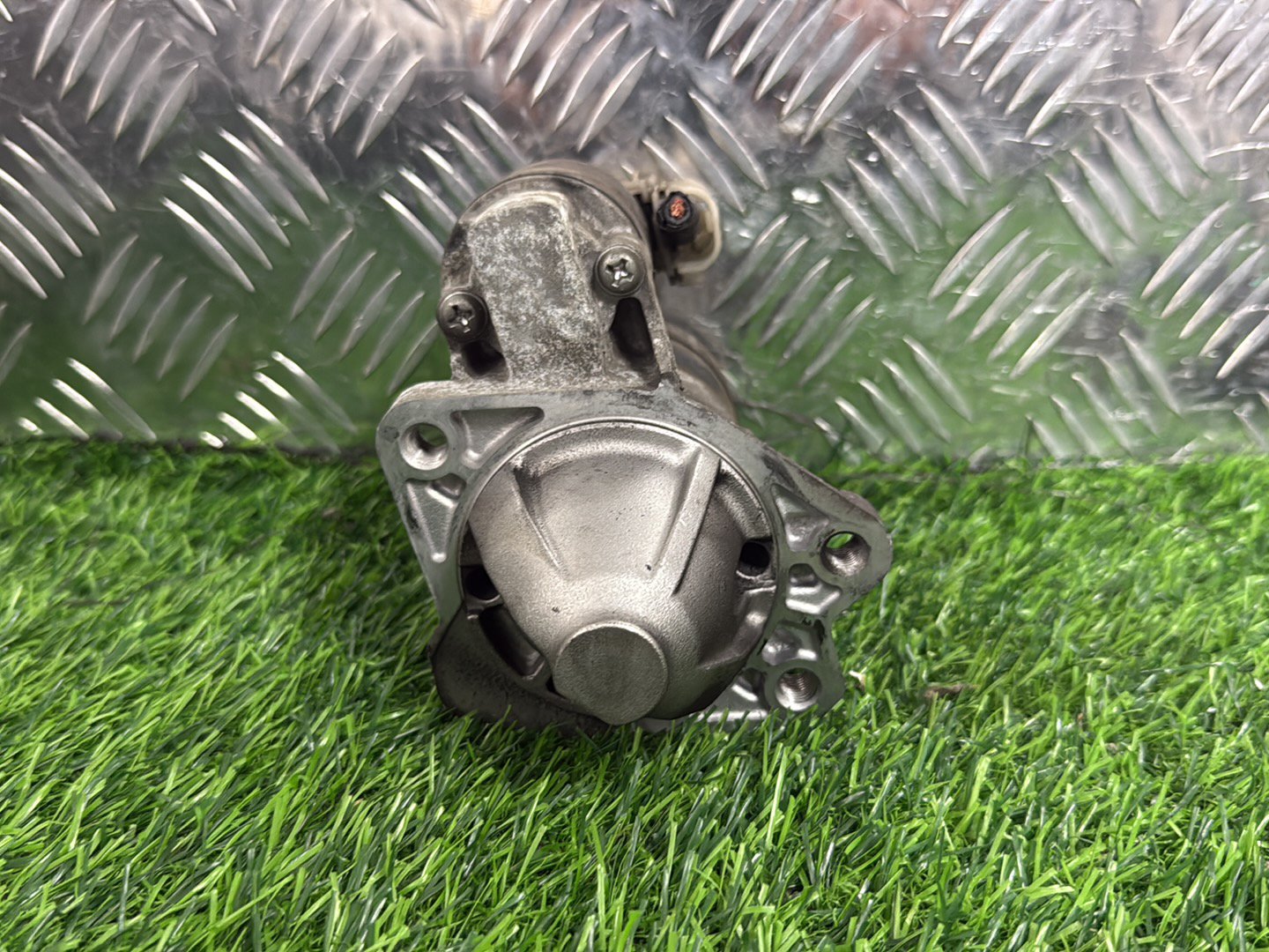 Mazda Verisa Starter Motor M000T91381