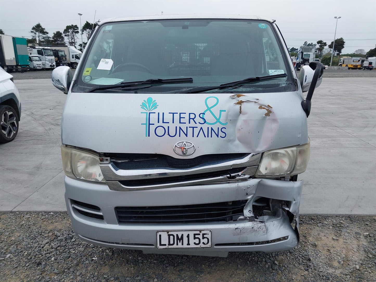 2009 Toyota Hiace COVERED WRECKING FOR PARTS ONLY
