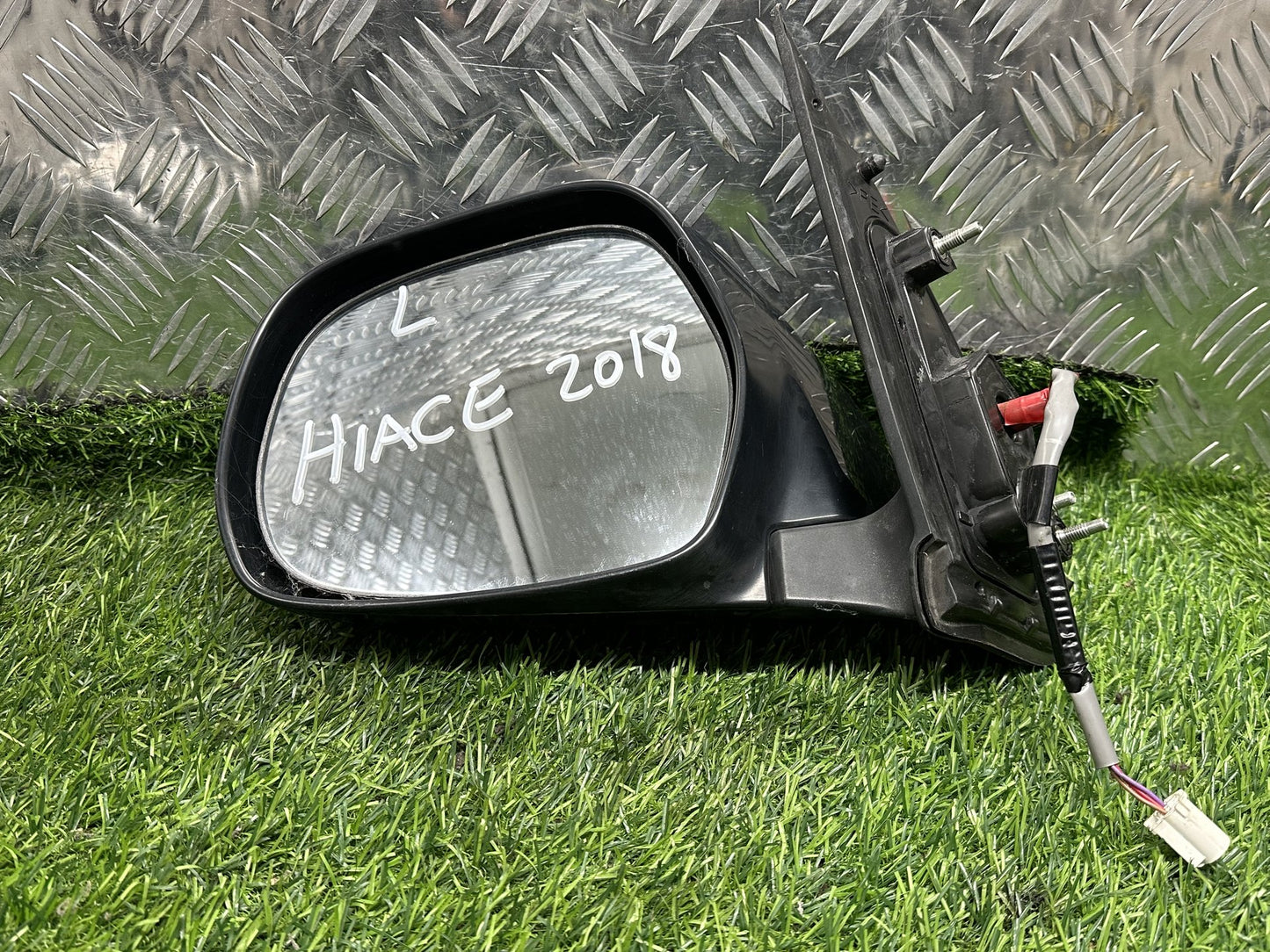 2004-2019 Toyota Hiace H200- Left Door Mirror PN: 3 WIRE TYPE