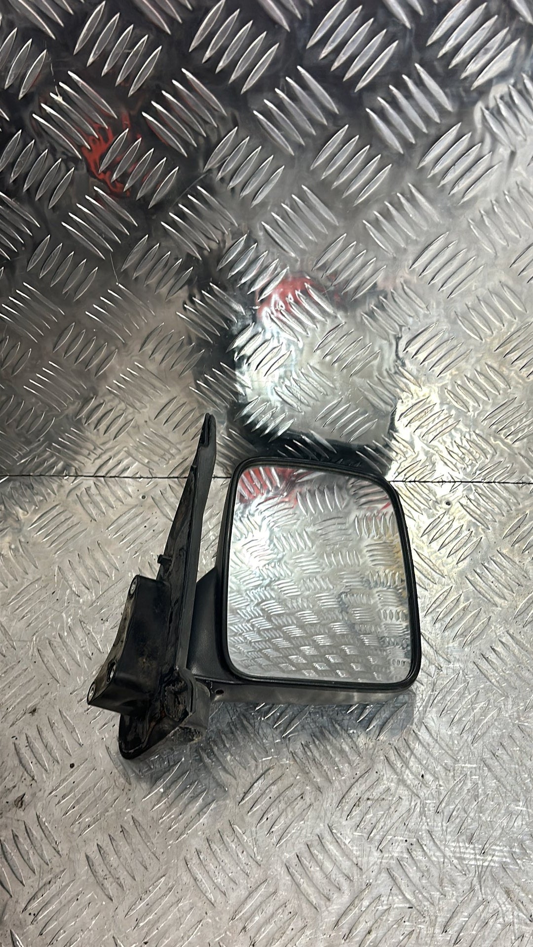 2001-2012 Nissan Caravan Right Door Mirror Manual Type