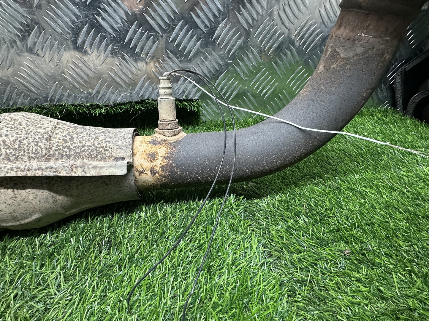 2004-2019 Toyota Hiace H200- Catalytic Converter PN: 2 PLUG