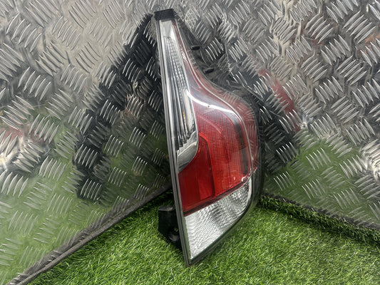 2011-2021 Toyota Aqua- Right Taillight PN: STANLEY 52-297