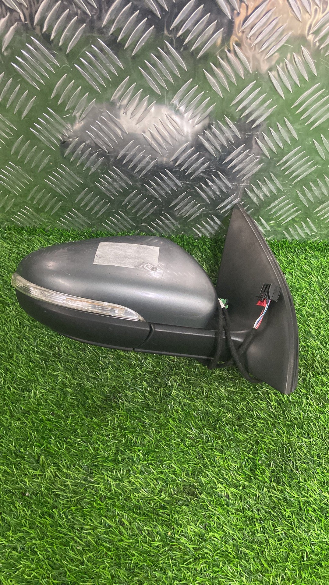 2009 - 2013 Volkswagen Golf Right Door Mirror 6 WIRE