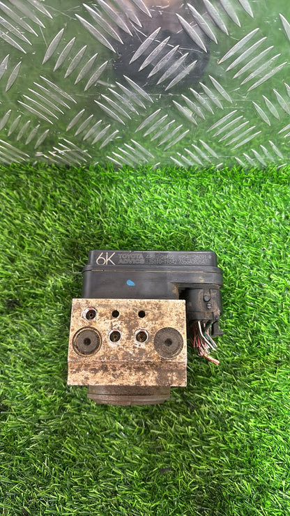 Toyota Hiace ABS Pump/Modulator 44510-26122