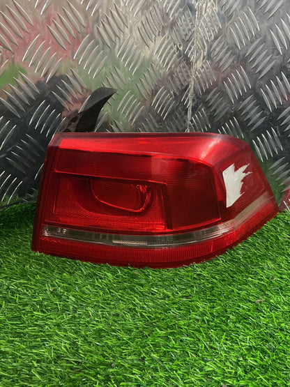 2010 - 2015 Volkswagen Passat Right Taillight 3AE945096F