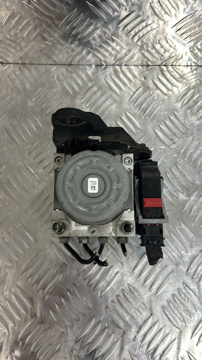Volkswagen Jetta ABS Brake Module 5Q0 614 517 GD