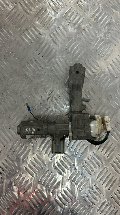 2004-2009 Toyota Land Cruiser KDJ120- Ignition With Key PN: 45020-35-11
