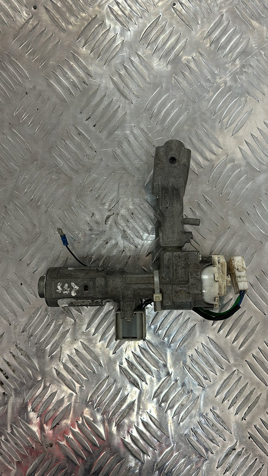 2004-2009 Toyota Land Cruiser KDJ120- Ignition With Key PN: 45020-35-11