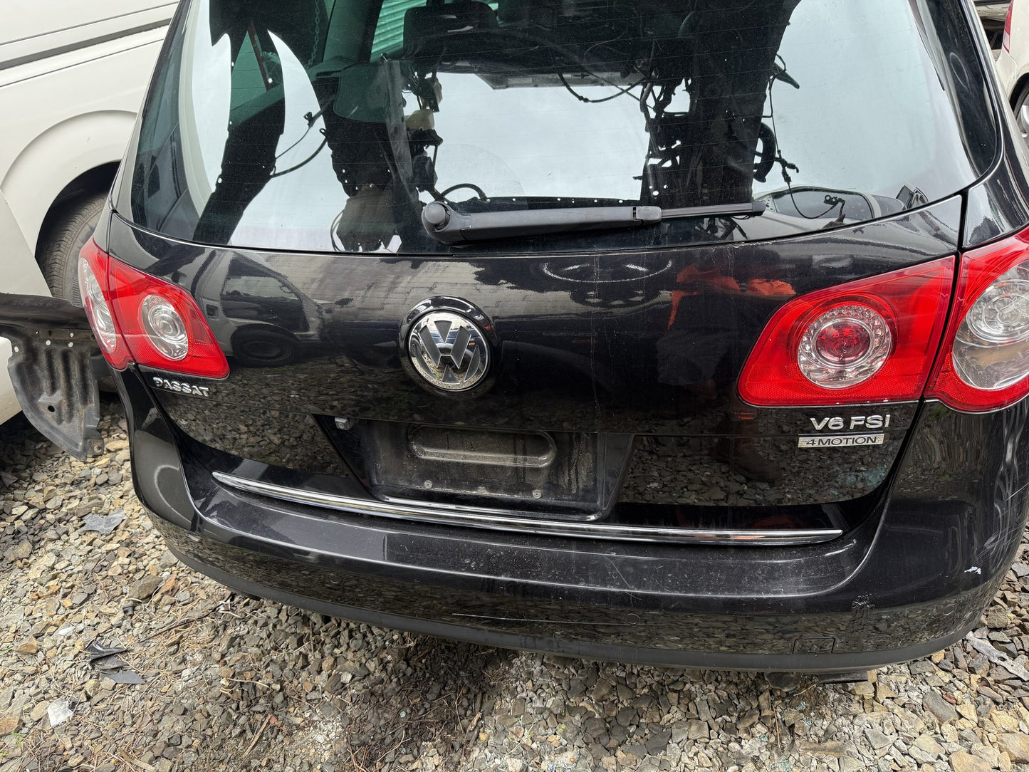 2007 Volkswagen Passat AXZ-006349 WRECKING FOR PARTS ONLY