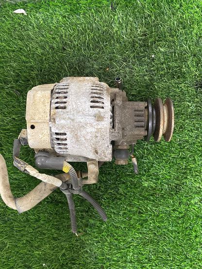 Toyota Hiace Alternator 2704054160