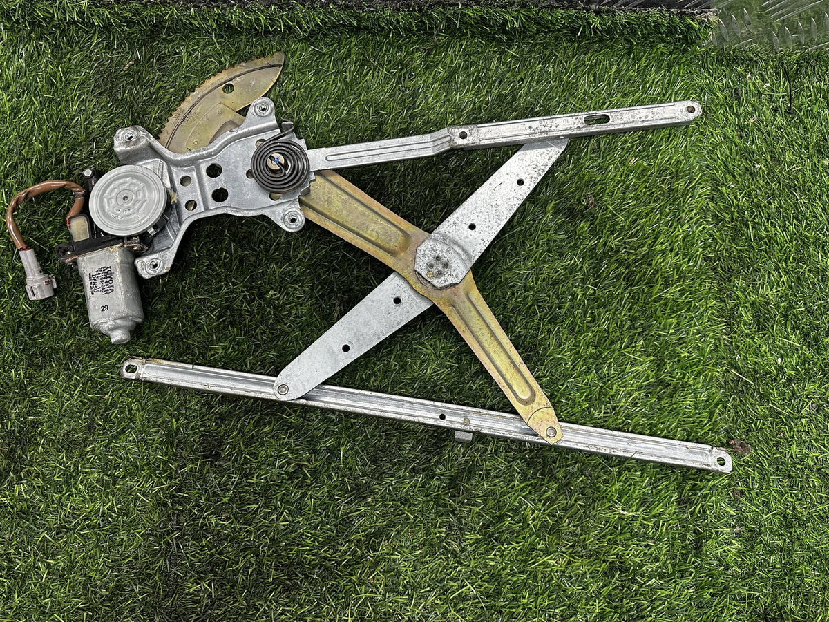 1996-2002 Toyota Land Cruiser Prado - Left Front Window Regulator/Motor PN: 2 PIN- 85720-60140